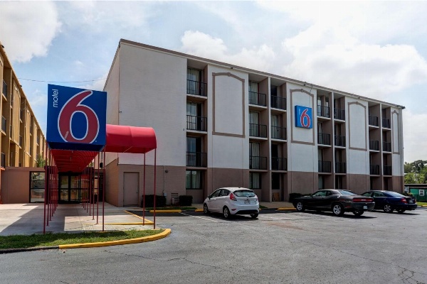 Motel 6 Jackson, TN image 1
